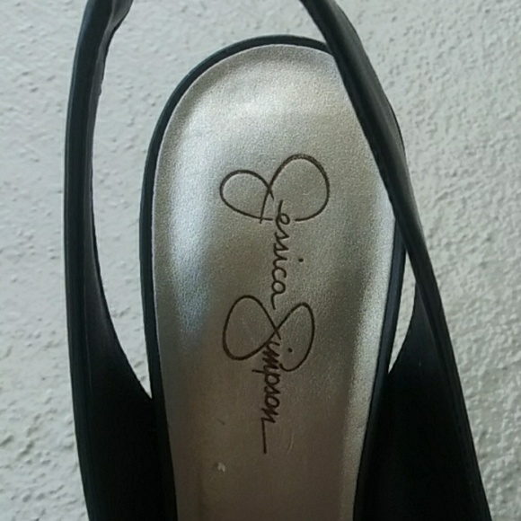 Jessica Simpson peep toe platform pump - Picture 5 of 8